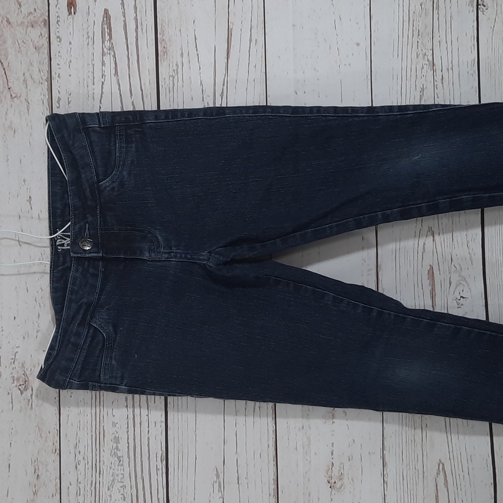 RVT Jeans - Picture 2 of 6
